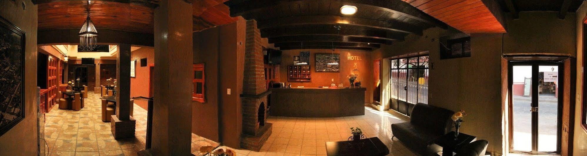 Hotel Plaza Mazamitla Εξωτερικό φωτογραφία